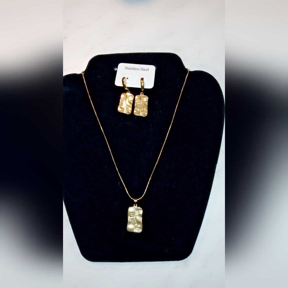 Stainless steel gold set
